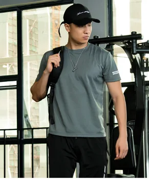 Koşu eğitim spor giyim işleme özel logo spor erkek örgü gevşek kısa kollu tişört eğitim