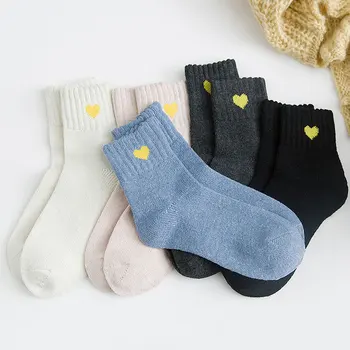 Sonbahar Kış kadın Çorap Aşk Pamuk Orta Tüp Bayanlar Çorap Japon Kolej Tarzı Şeftali Kalp Pamuk Çorap Sox Toptan