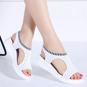 Yaz Kadın Sandalet Artı boyutu 35-42 Kama Nefes Örgü Ayakkabı Kadın Peep Toe Bayanlar Katı Slip-on rahat ayakkabılar Bayanlar